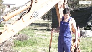 Raw Builders - Scene 1